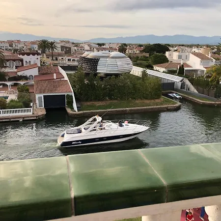 Le Marinola Port - 69m2- Vue Canal Principal - 500m